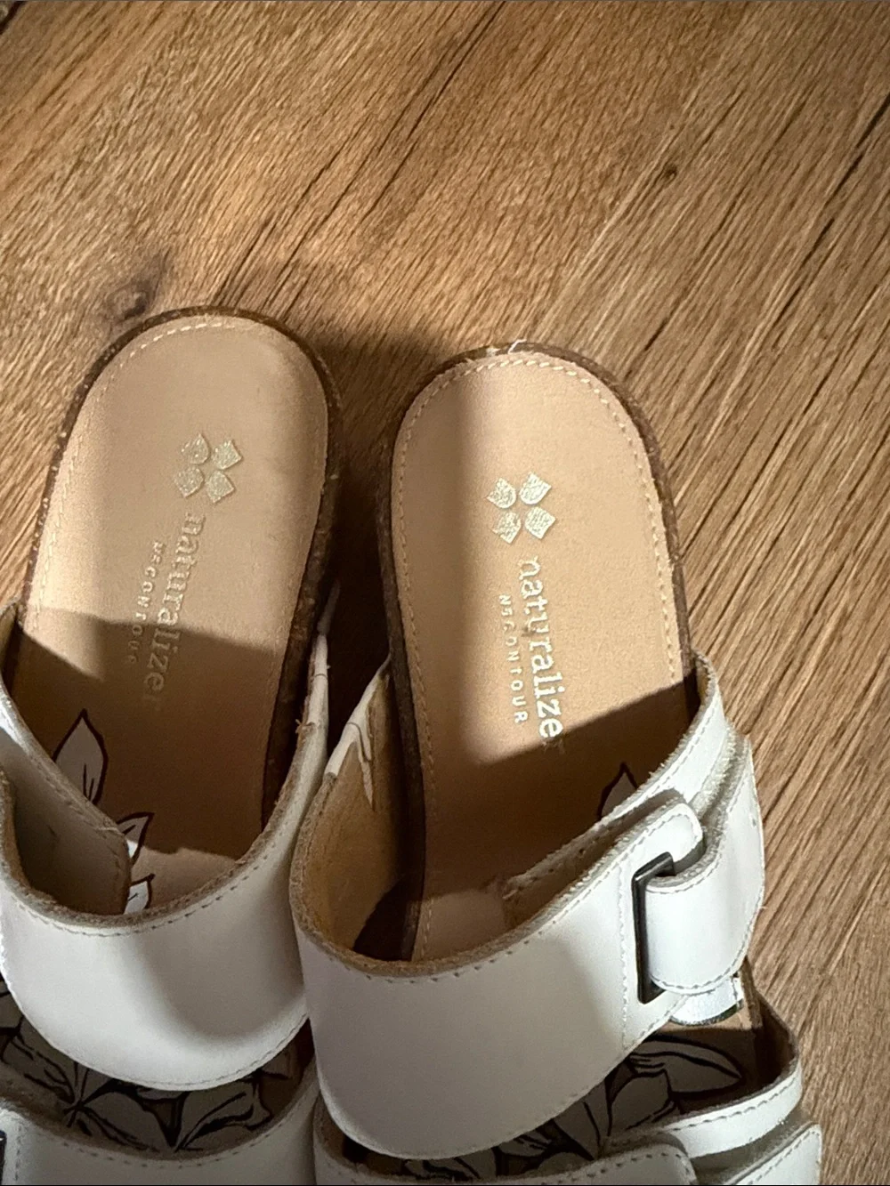 Naturalizer Kids White Double-Strap Buckle Sandals